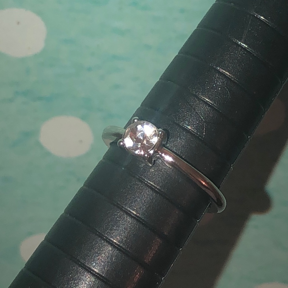 One Stone Fashion Ring 💍